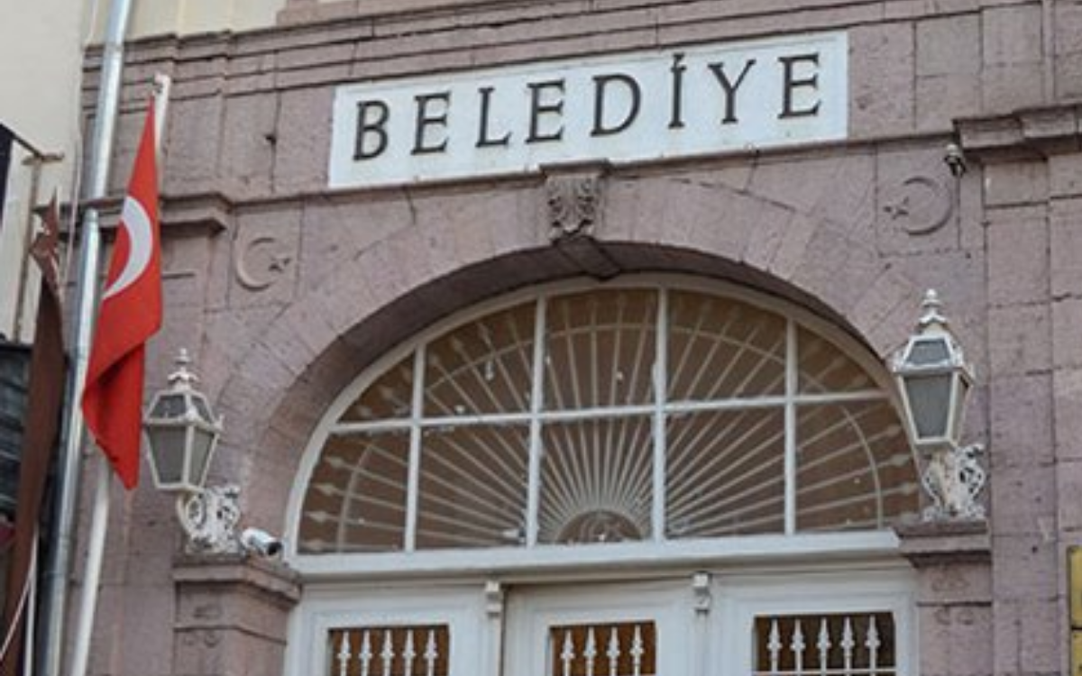 Belediye Yönetiminde Muhtarların Etkisi